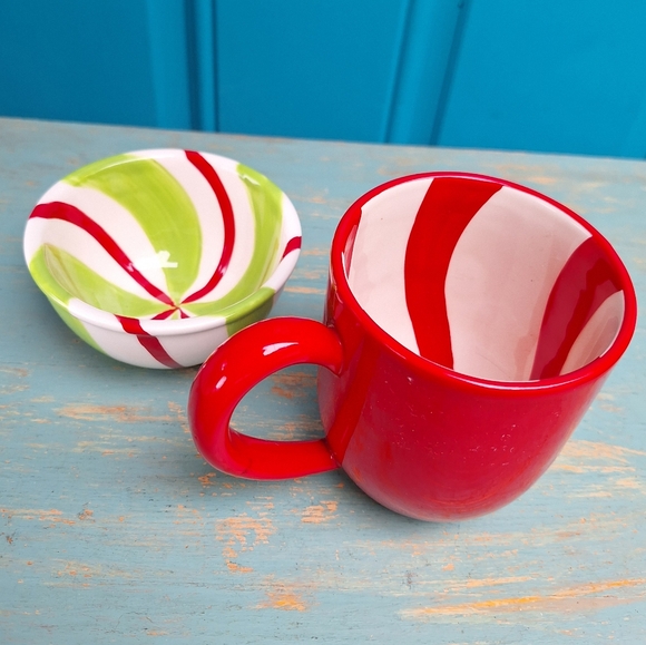 Mug & Peppermint Bowl Santas Cocoa Cup by Hallmark Holiday Christmas Candy Dish - Picture 10 of 12